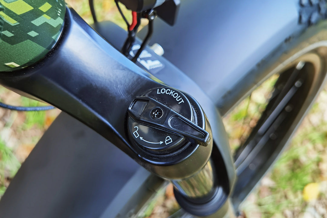 Dirwin Pioneer Plus Fat Tire Electric Bike front fork suspension view
