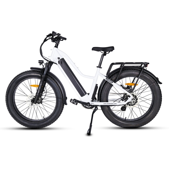 Dirwin Pioneer fat tire electric hunting bike in Tundra White, left side view showing the locking frame battery